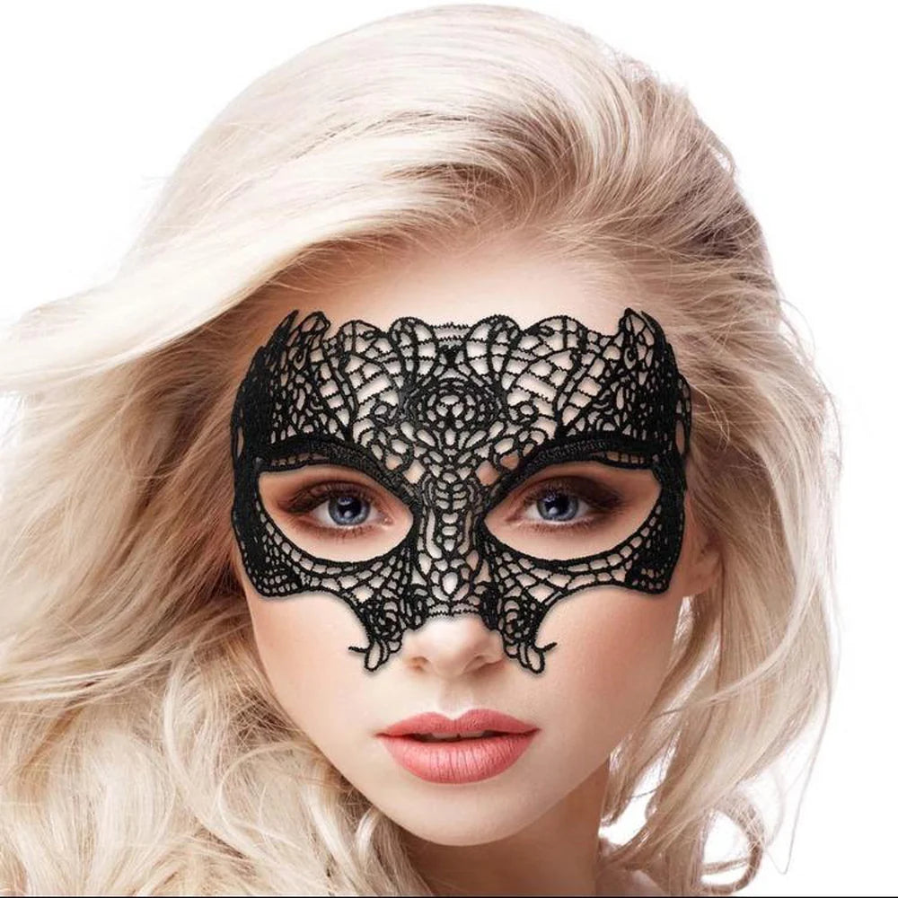 Ouch! Princess Lace Mask in Black