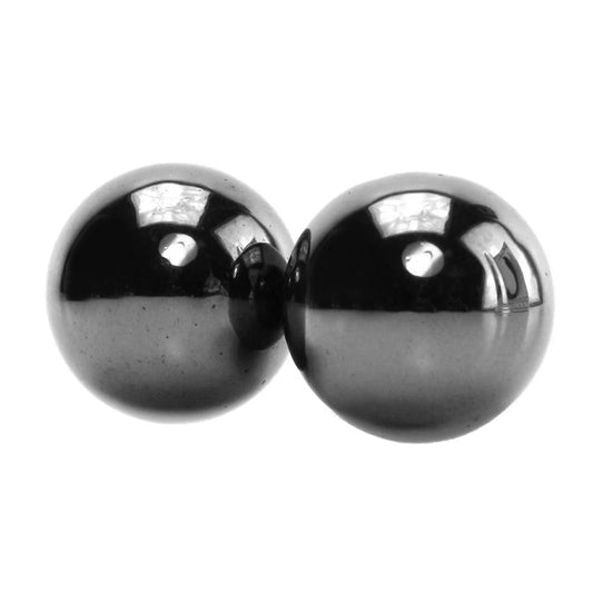 Nen-Wa Magnetic Hematite Balls in Black
Nasstoys